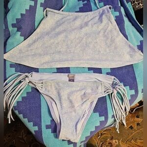 Aerie 2 Piece LtBlue/White Swimsuit Size M Super Cute Ties Bikini